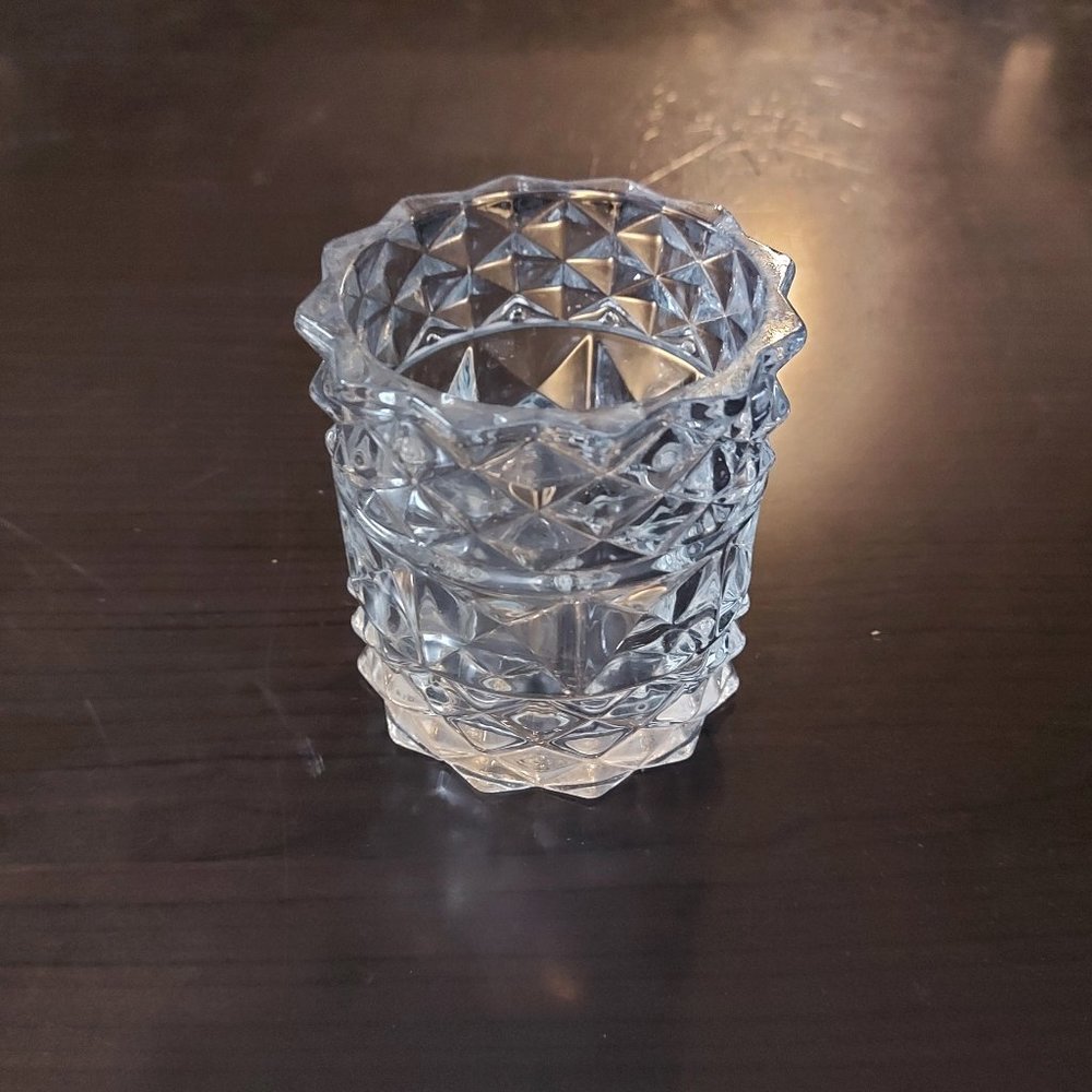 💥3/$10💥 Charmed Aroma Crystal Glass Container